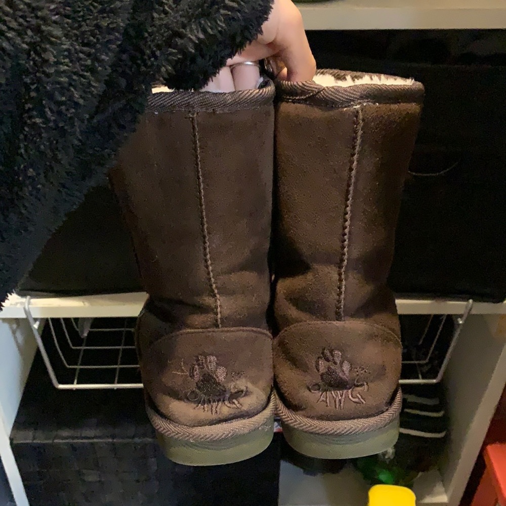 Dawgs brand brown boots